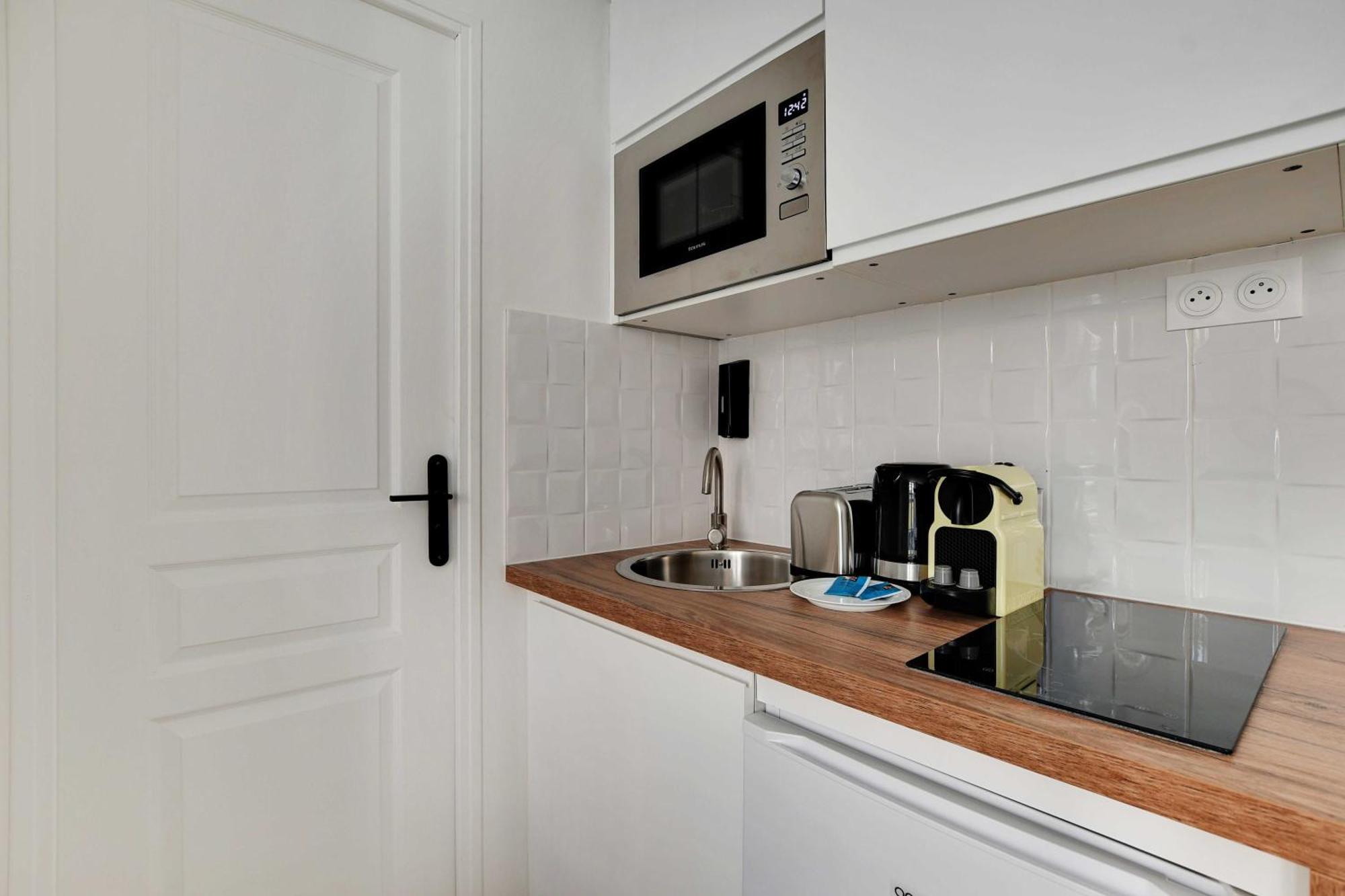 Newly Renovated Appartements Residence Republique Paris Exterior photo