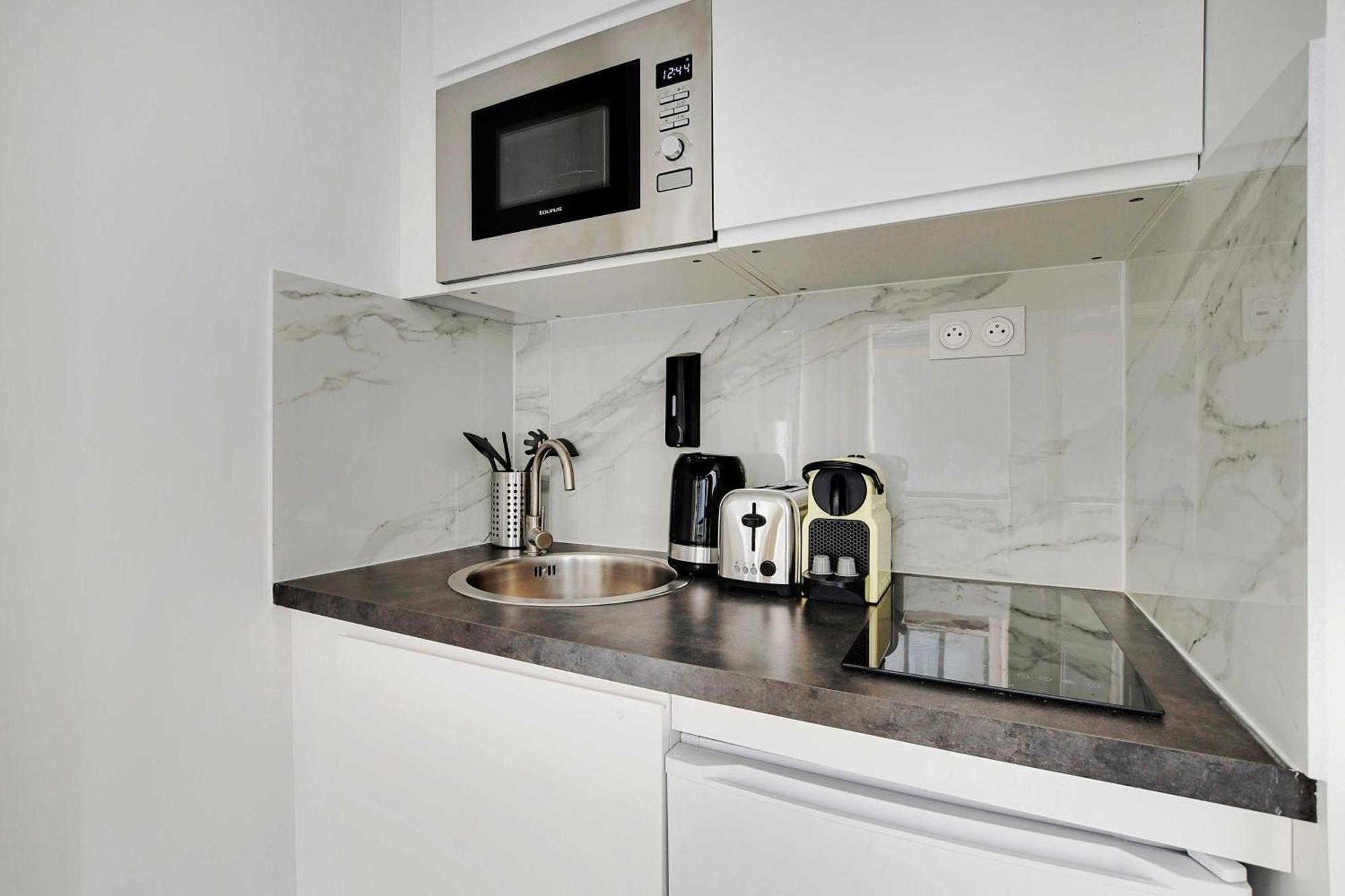 Newly Renovated Appartements Residence Republique Paris Exterior photo